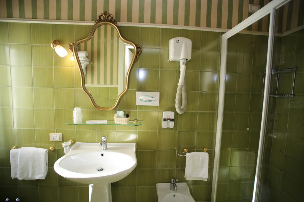 Hotel Gennarino Livorno Quarto foto