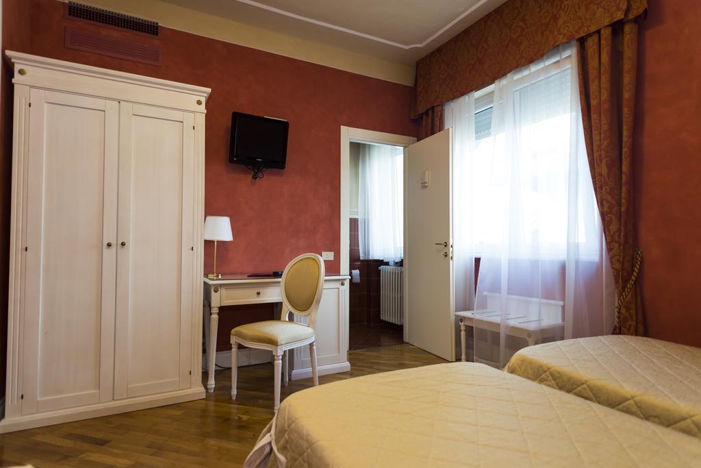 Hotel Gennarino Livorno Quarto foto