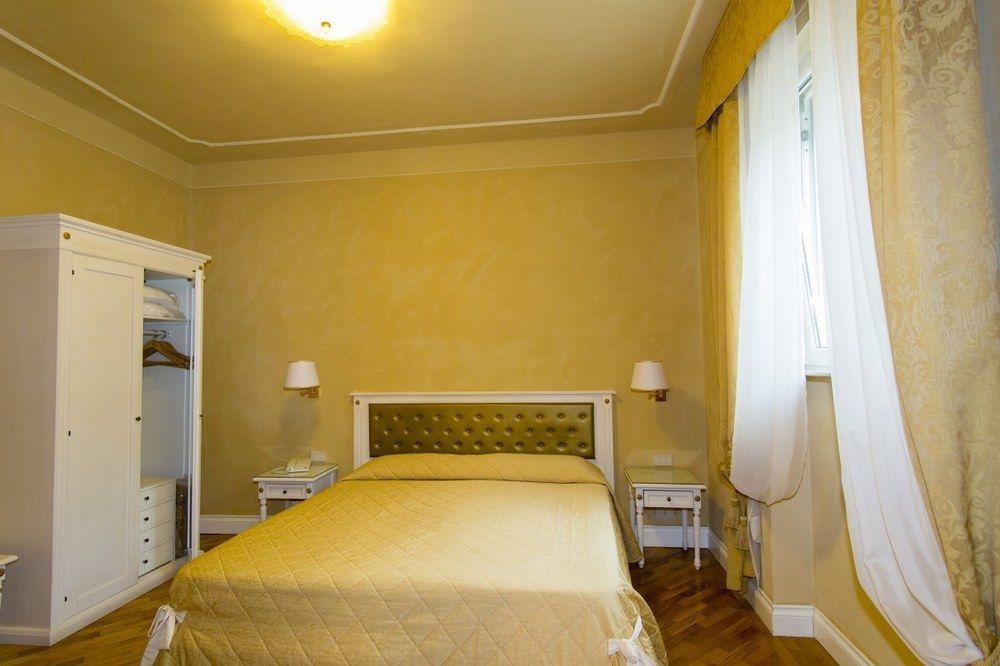 Hotel Gennarino Livorno Exterior foto